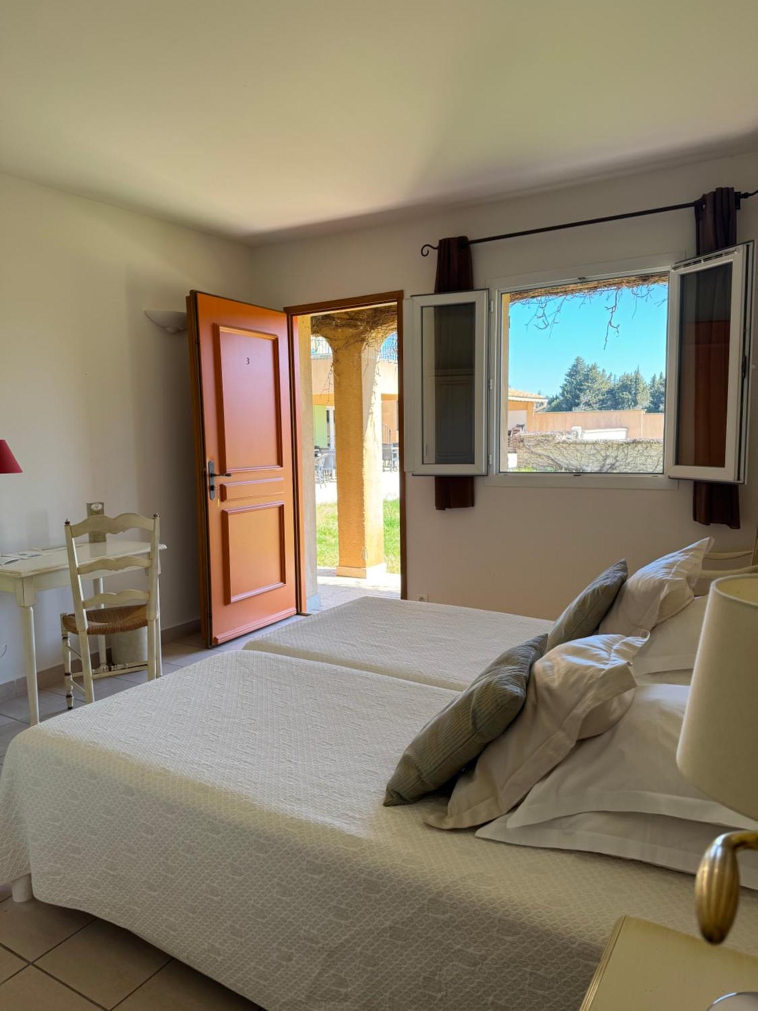 Hotel Terriciae Aux Portes De Maussane Les Alpilles Exterior foto